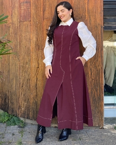 VESTIDO MIDI EVASÊ PESPONTADO COM BOLSOS E CINTO CORDA PONTEIRA - Camila Raidan