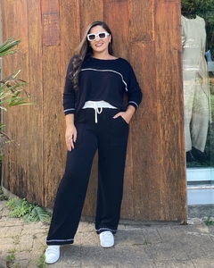 CONJUNTO COMFY BLUSA E PANTALONA PRETA COM DETALHE BRANCO - comprar online