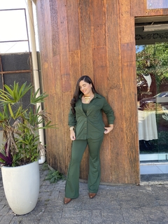 CONJUNTO TRÊS PEÇAS CAMISA REGATA E CALÇA FLARE VERDE MOLETINHO PREMIUM - loja online