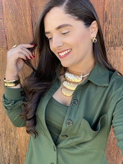 CONJUNTO TRÊS PEÇAS CAMISA REGATA E CALÇA FLARE VERDE MOLETINHO PREMIUM - Camila Raidan