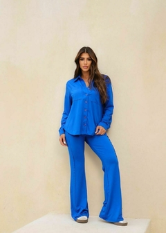 CONJUNTO TRÊS PEÇAS CAMISA REGATA E CALÇA FLARE AZUL MOLETINHO PREMIUM na internet