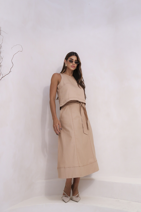 CONJUNTO CROPPED E SAIA MIDI PESPONTADO