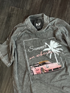 Remera Porsche rosa oversized