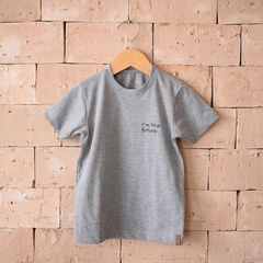 CAMISETA MANGA CURTA ESTAMPA "I'M THE FUTURE" (EU SOU O FUTURO)