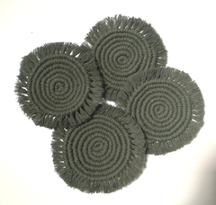 Set 4 Posavasos Macramé Redondos Color Verde Militar / Seco - Casa Telar