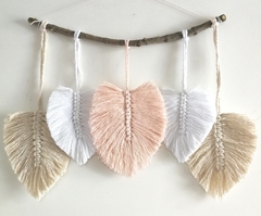 Tapiz Plumas / Hojas Macramé Deco Boho Crudo, Blanco y nude - comprar online