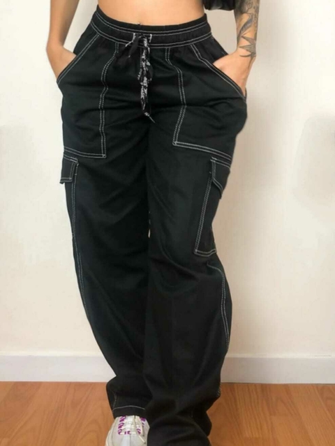 Calça Cargo Contrast
