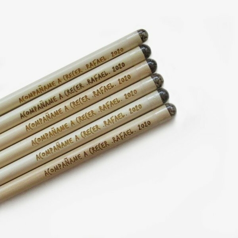 LÁPICES PLANTABLES PERSONALIZADOS