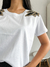 Remera Charreteras Hojas Flor Black