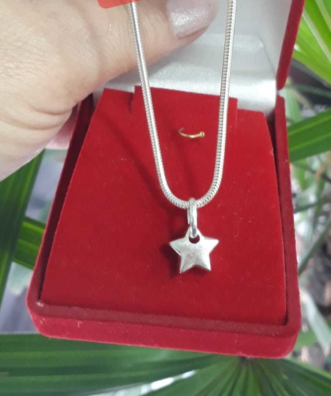 CORRENTE PRATA COM PNGENTE ESTRELA