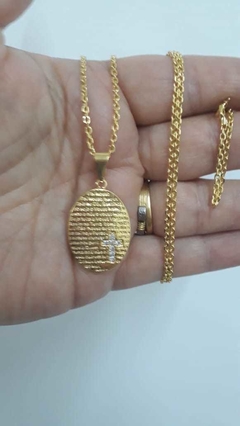 CORRENTE FOLHEADA COM PINGENTE PAI NOSSO