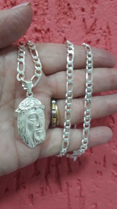 CORRENTE FOLHEADA A PRATA COM FACE CRISTO