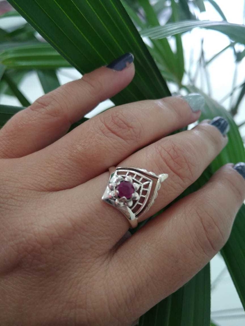 ANEL DE PRATA COM ZIRCONIA