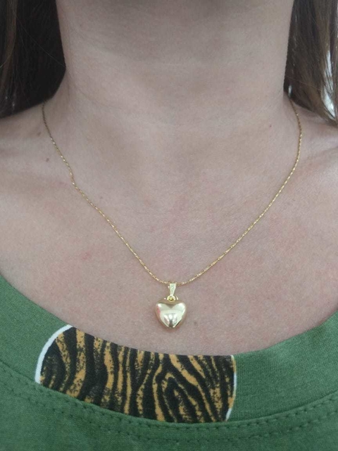 CORRENTE FOLHEADA COM PINGENTE CORAÇÃO