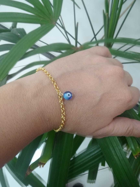 PULSEIRA FOLHEADA COM PINGENTE OLHO GREGO
