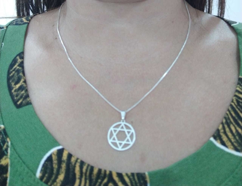 CORRENTE FOLHEADA VENEZIANA COM PINGENTE ESTRELA DAVI