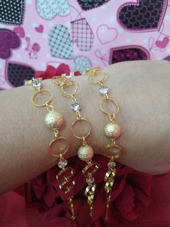 PULSEIRA FOLHEADA DE BOLAS FOSCAS