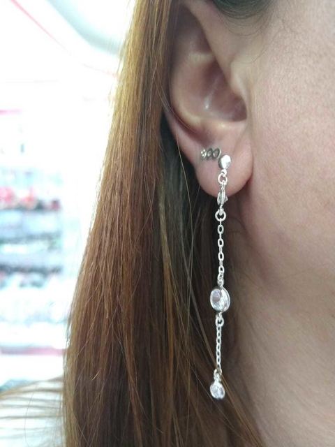 BRINCO FOLHEADO PINGENTE COM CRISTAIS