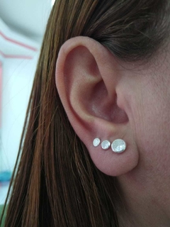 BRINCO DE PRATA OVAL ZIRCONIA