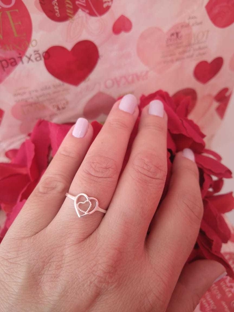 ANEL PRATA CORAÇÃO VAZADO