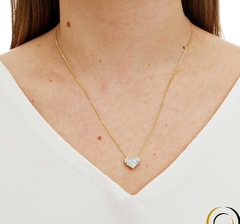 GARGANTILHA FOLHEADA CORAÇÃO ZIRCONIA
