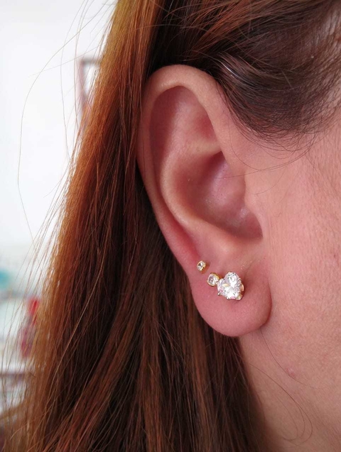 BRINCO FOLHEADO CORAÇÃO ZIRCONIA