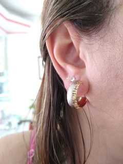 ARGOLA FOLHEADA 2 CORES COM TARRAXA