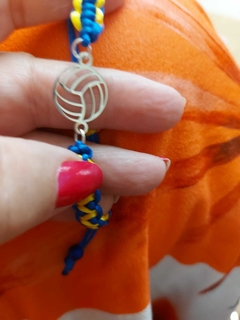 PULSEIRA MACRAME COM PINGENTE BOLA PRATA - comprar online