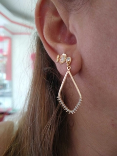 BRINCO FOLHEADO SOCIAL ZIRCONIA