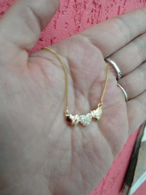 GARGANTILHA FOLHEADA 3 CORACÕES