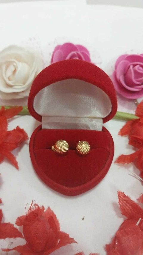 BRINCO FOLHEADO BOLA FOSCA