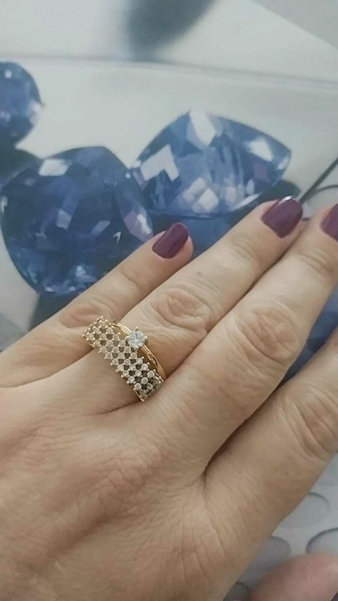 APARADOR COM ZIRCONIA E SOLITARIO EMBUTIDO