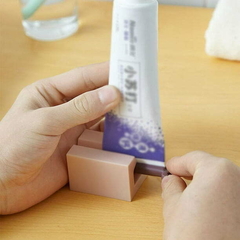Dispenser pasta dental en internet