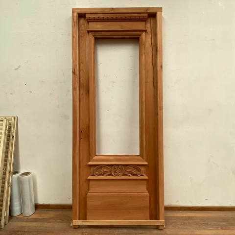 Puerta de entrada una hoja estilo colonial Cedro - Cod: 6318