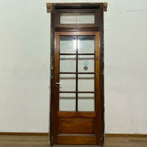 Puerta de una hoja con vidrio repartido banderola y celosias Cedro - Cod: 6556