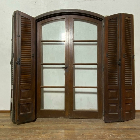 Puerta balcon 1/2 punto con celosias en Cedro - Cod: 6584