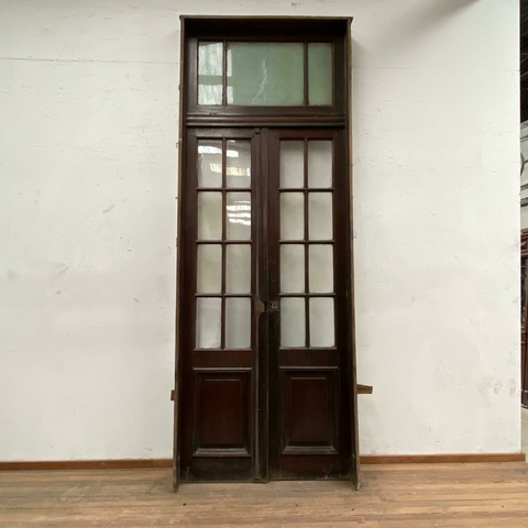 Puerta patio doble hoja con banderola y vidrios repartidos Cedro - Cod: 6670