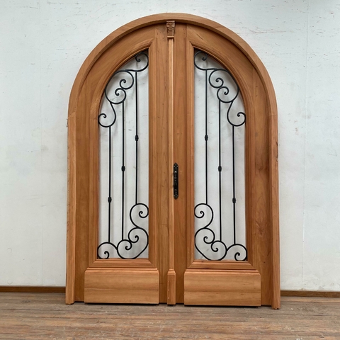 Puerta de entrada estilo colonial doble hoja 1/2 punto en Cedro - Cod: 6672