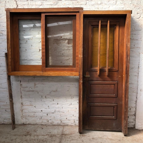 Puerta con vidrio y tablero + ventana corrediza - Cod 184