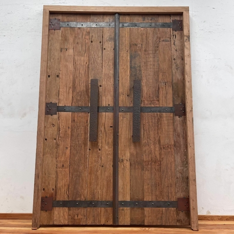 Puerta de entrada rustica doble hoja Lapacho - Cod: 5967