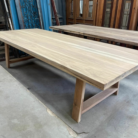 Mesa patas de madera en Petiribi - Cod: M184