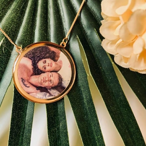 Colar-personalizado-com-foto-folheado-em-ouro-18k