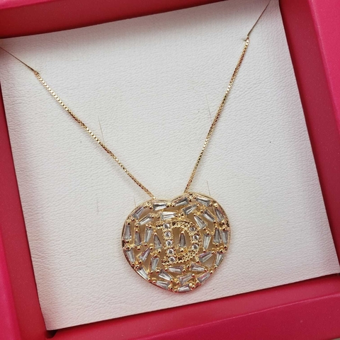 colar-pingente-coracao-com-inicial-letra-d-e-zirconias-cristal-folheado-em-ouro-18k