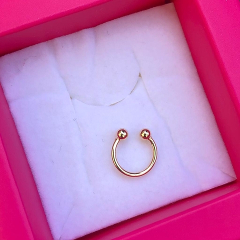 piercing-liso-com-duas-bolinhas-folheado-em-ouro-18k