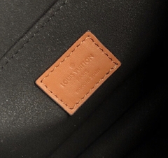 LV Dauphine Monogram na internet