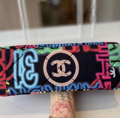 Imagem do Chanel Flap 19 Printed Graffiti