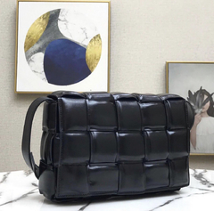 Bottega Veneta Cassette na internet