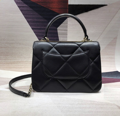 Chanel Trendy Black na internet