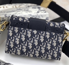 Dior 30 Montaigne Mini - comprar online