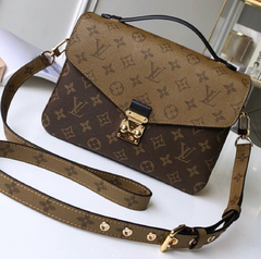 LV Pochette Metis Monogram Reverse